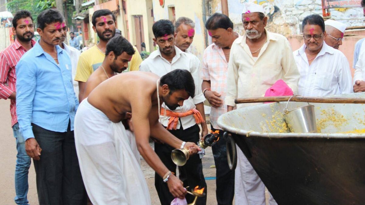 श्री देवदादा सासनकाठी ज्योतिर्लिंग देवस्थान चव्हाट गल्ली.!!